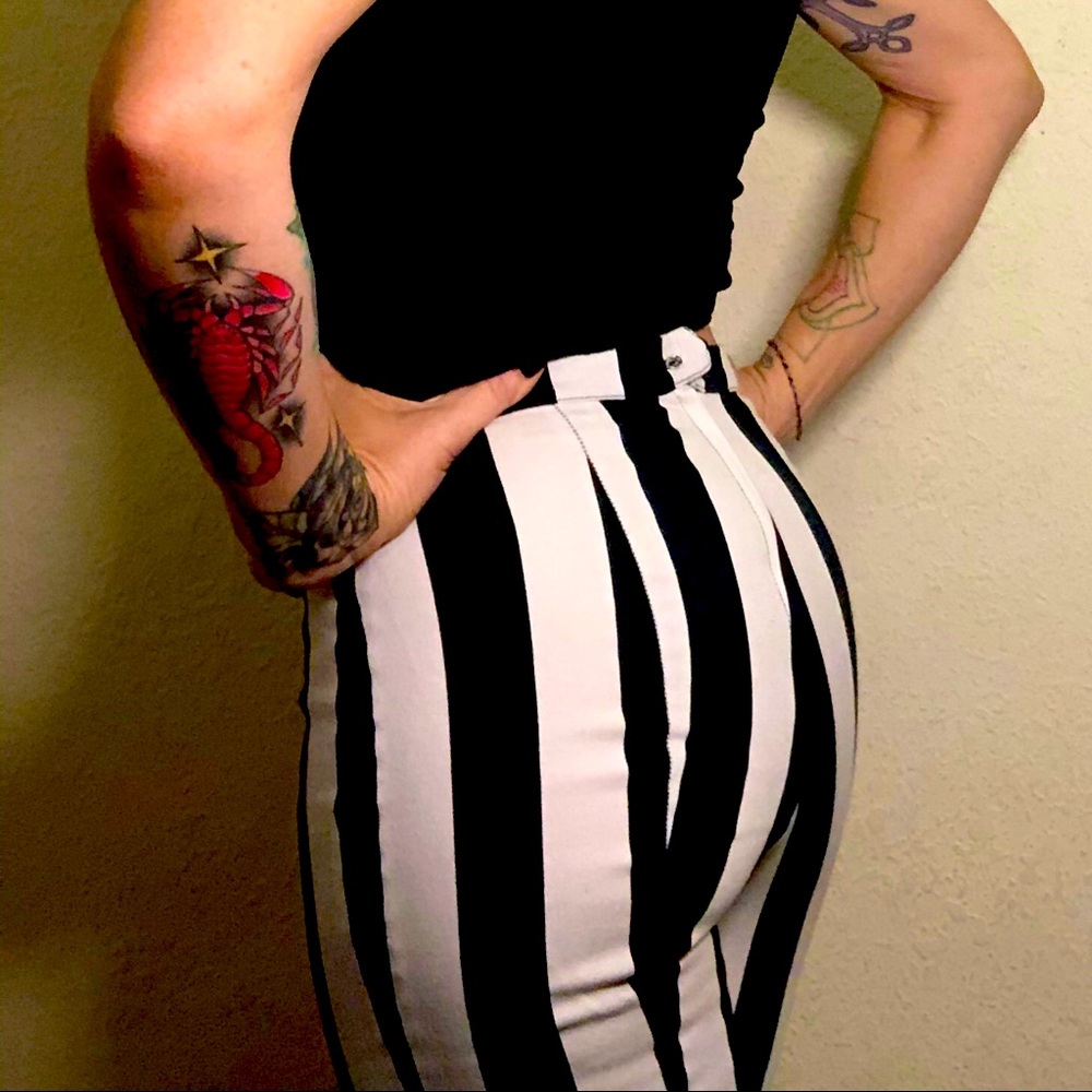 Deadly Dames Cigarette Pants